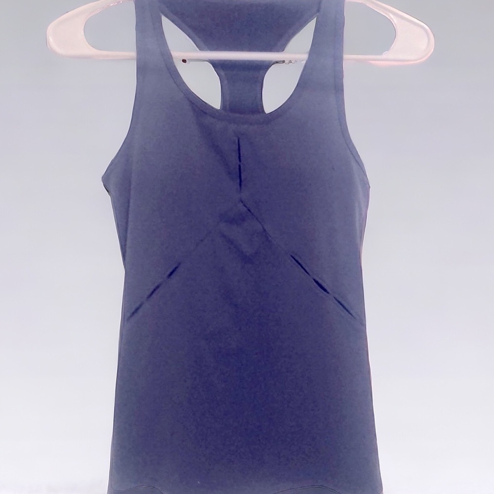 Fabletics sports top. NWOT